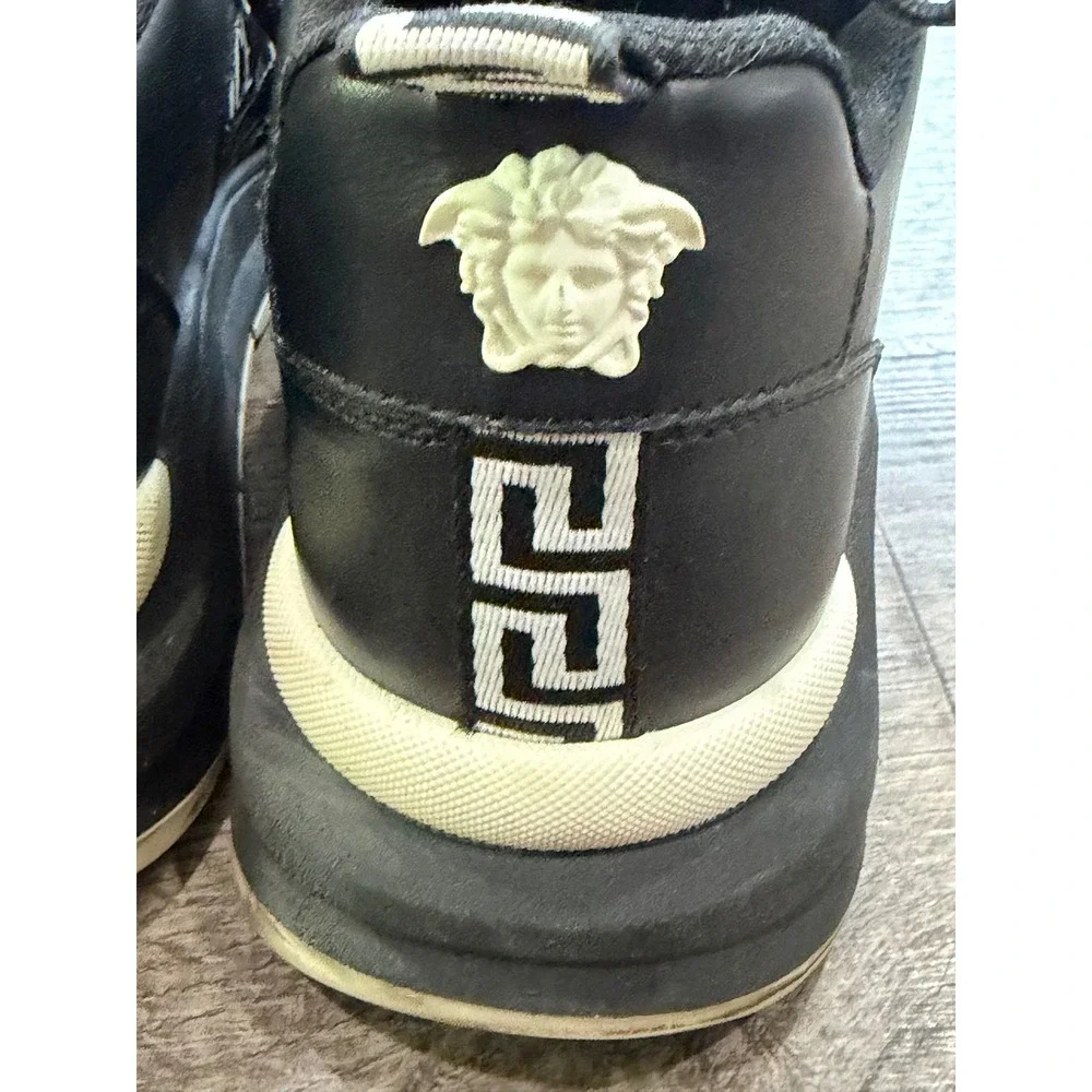 Versace Mens Black Logo Print Leather Low Top Sneakers Medusa Head EU 43